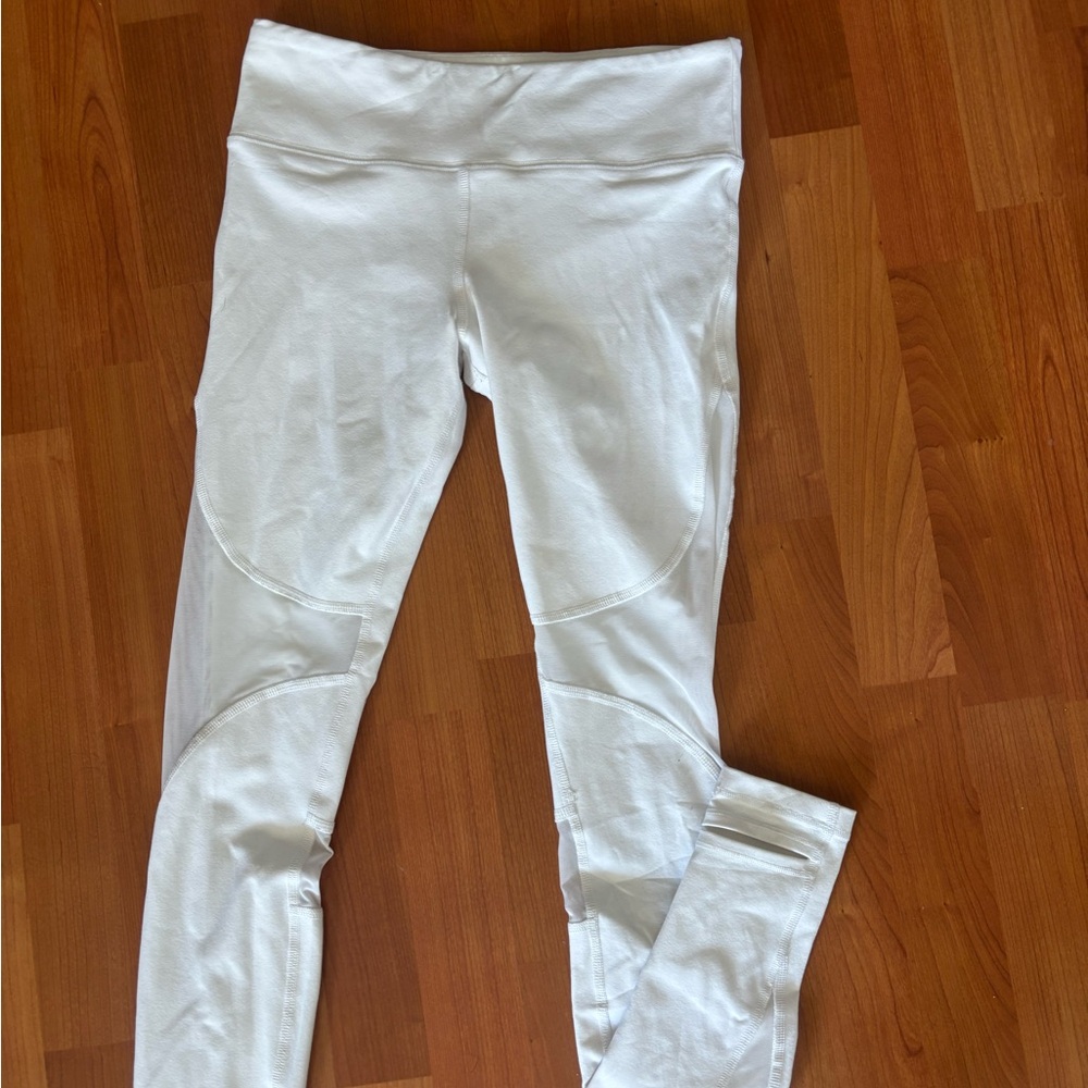 ALO Yoga White Leggings
